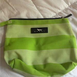 Scout mesh pouch
